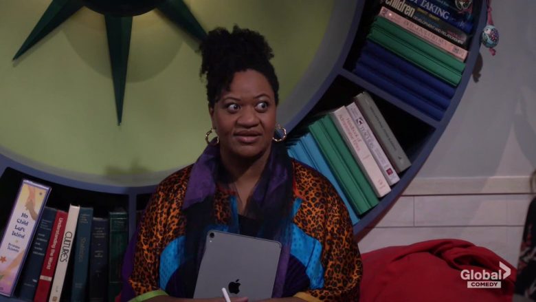 Apple iPad Tablet in Will & Grace Season 8 Episode 11 Bathroom Humor (2020)