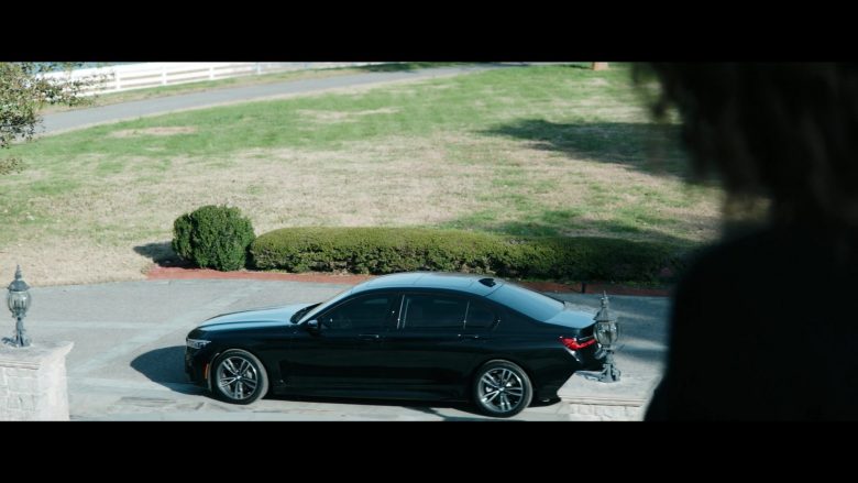 BMW 7 Series Black Car in Tell Me a Story Season 2 Episode 8 (2020)