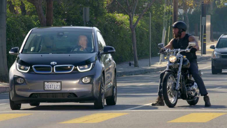 BMW i3 Car Used by Larry David in Curb Your Enthusiasm Season 10 Episode 1 Happy New Year 2020 TV Series (4)