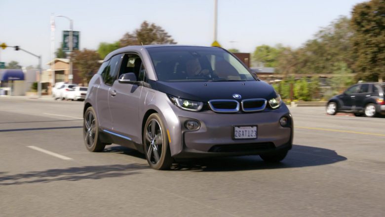 BMW i3 Car Used by Larry David in Curb Your Enthusiasm Season 10 Episode 1 Happy New Year 2020 TV Series (6)