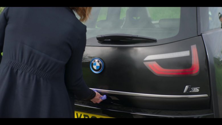 BMW i3S in The Stranger Episode 6 (2)