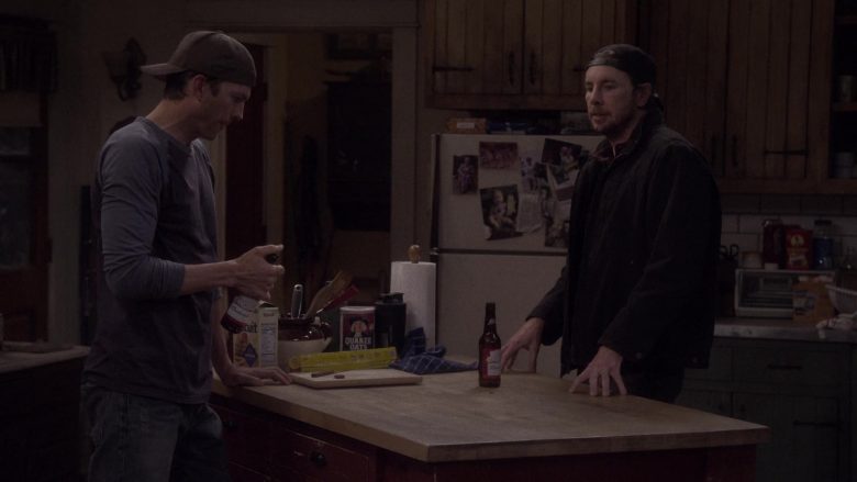 Budweiser Beer, Triscuit, Quaker Oats in The Ranch Season 4 Episode 18 (1)