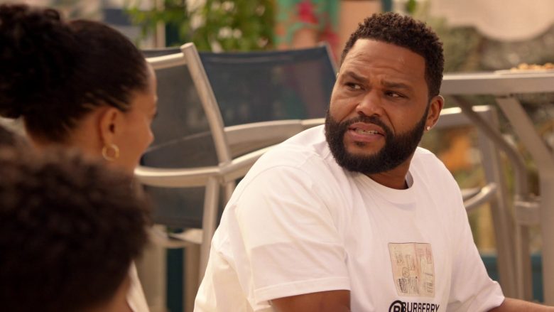 Burberry T-Shirt in White Worn by Anthony Anderson as Dre in Black-ish Season 6 Episode 13 Kid Life Crisis (3)