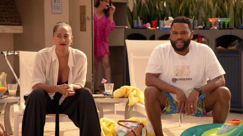 Burberry T-Shirt in White Worn by Anthony Anderson as Dre in Black-ish Season 6 Episode 13 Kid Life Crisis (4)