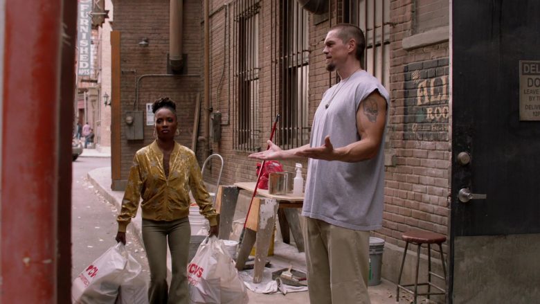 CVS Pharmacy Plastic Bags Held by Shanola Hampton as Veronica ‘V' Fisher in Shameless Season 10 Episode 9 O Captain, My Captain (2)