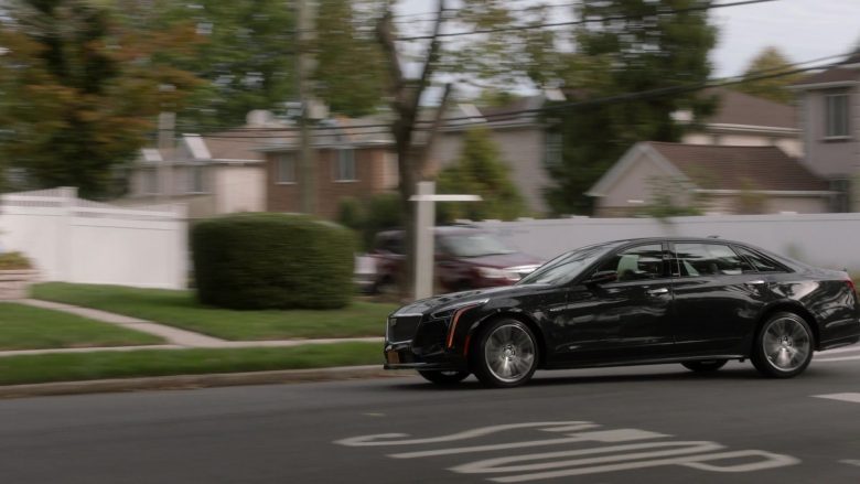 Cadillac Car Used by Liev Schreiber in Ray Donovan Season 7 Episode 8 Passport and a Gun (5)