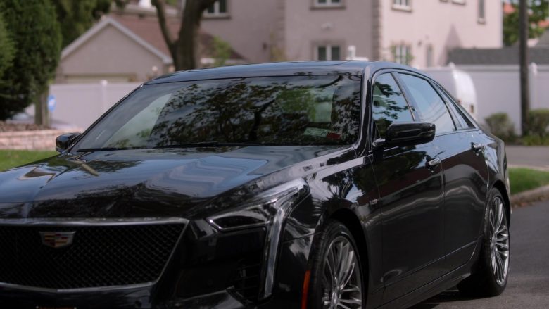 Cadillac Car Used by Liev Schreiber in Ray Donovan Season 7 Episode 8 Passport and a Gun (8)
