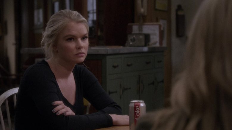 Diet Coke Soda Enjoyed by Kelli Goss as Heather Roth in The Ranch Season 4 Episode 17 (2)