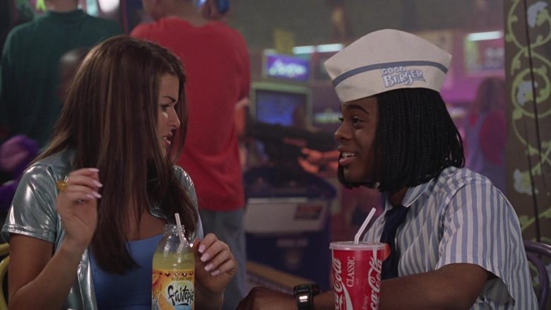 Fruitopia Drink Enjoyed by Carmen Electra as Roxanne and Coca-Cola in Good Burger (1)
