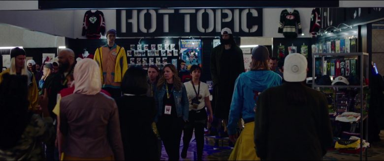Hot Topic Store in Jay and Silent Bob Reboot (2)