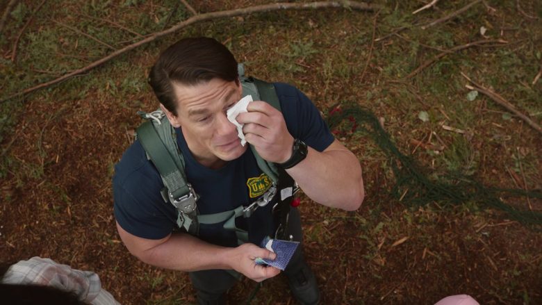 Kleenex Wipes Used by John Cena in Playing with Fire (4)