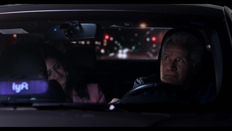 Lyft Car Driven by Martin Sheen as Robert in Grace and Frankie Season 6 Episode 11 The Laughing Stock (1)
