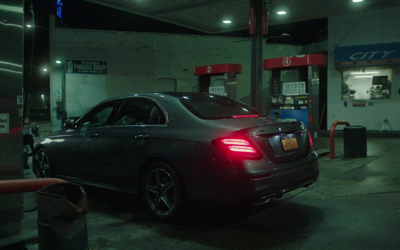 Mercedes-Benz E300 Car in Power Season 6 Episode 11 Still Dre (3)