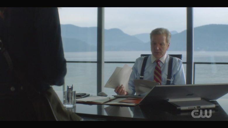 Microsoft Surface Studio Computer Used by Martin Donovan as Everett Hudson in Nancy Drew Season 1 Episode 11 (1)