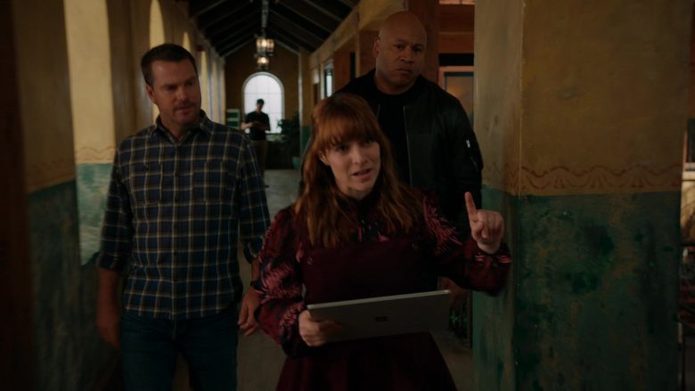 Microsoft Surface Tablet Used by Renée Felice Smith as Nell Jones in NCIS Los Angeles Season 11 Episode 12 Groundwork (1)