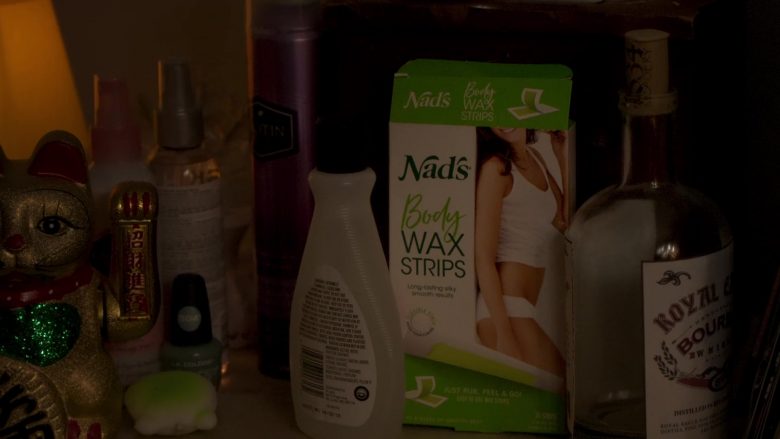 Nad's Body Wax Strips in Awkwafina Is Nora from Queens Season 1 Episode 2 Atlantic City (2020)