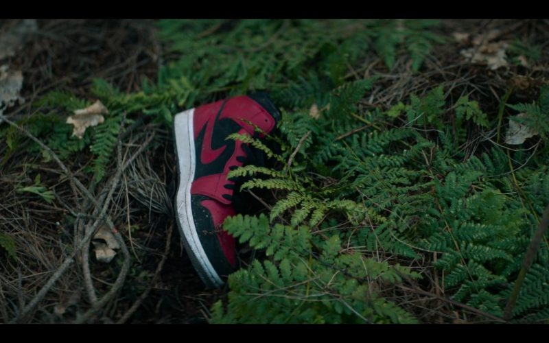 Nike Shoe in The Stranger Episode 1 (2020)