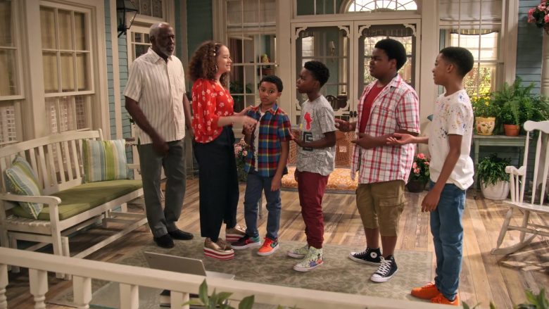 Nike and Converse Shoes in Family Reunion Season 1 Episode 13 Remember When Daddy Came Home (2020)