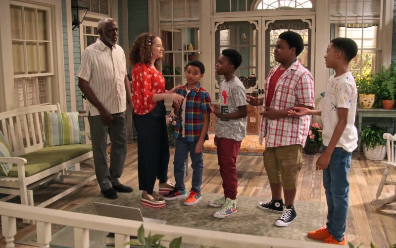 Nike and Converse Shoes in Family Reunion Season 1 Episode 13 Remember When Daddy Came Home (2020)