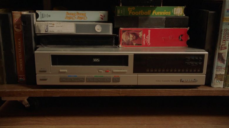Panasonic VHS Recorder in Young Sheldon Season 3 Episode 11 A Live Chicken, a Fried Chicken and Holy Matrimony