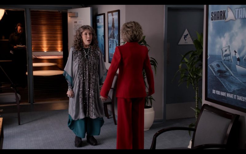 Shark Tank American Business Reality Television Series in Grace and Frankie Season 6 Episode 12 (1)