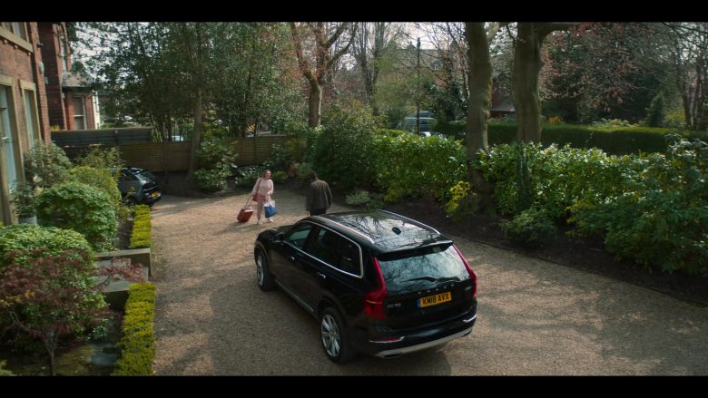 Volvo XC90 Black Car in The Stranger Episode 1 (4)