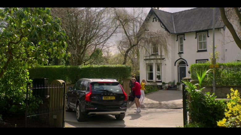 Volvo XC90 SUV in The Stranger Episode 2 (1)