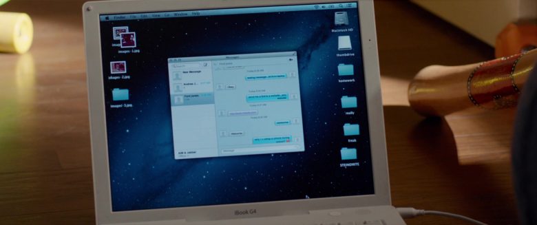 Apple iBook G4 Laptop Used by Ed Oxenbould in Alexander and the Terrible, Horrible, No Good, Very Bad Day (3)