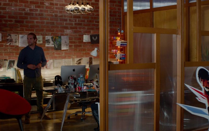 Apple iMac Computers in Alexander and the Terrible, Horrible, No Good, Very Bad Day (2014)