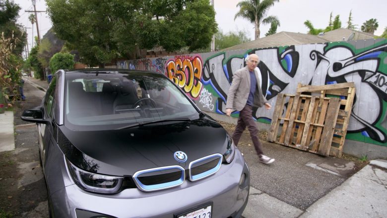 BMW i3 Car Driven by Larry David in Curb Your Enthusiasm Season 10 Episode 3 Artificial Fruit (3)