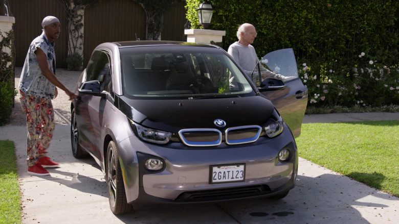 BMW i3 Car Driven by Larry David in Curb Your Enthusiasm Season 10 Episode 3 Artificial Fruit (4)