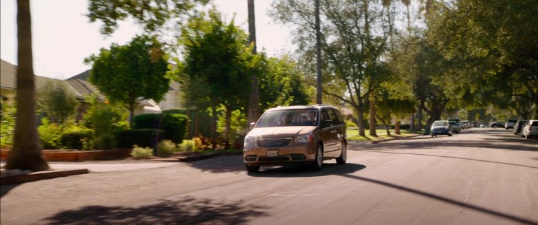 Chrysler Town & Country Car in Alexander and the Terrible, Horrible, No Good, Very Bad Day (2)