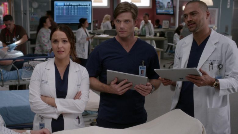 Microsoft Surface Tablets in Grey's Anatomy Season 16 Episode 11 A Hard Pill to Swallow (1)