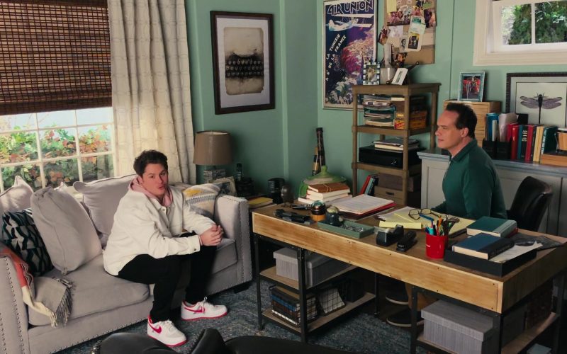 Nike Sneakers in American Housewife Season 4 Episode 13 The Great Cookie Challenge (2020)