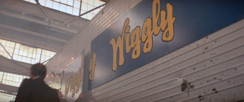 Piggly Wiggly Supermarket Truck in Close Encounters of the Third Kind (1)