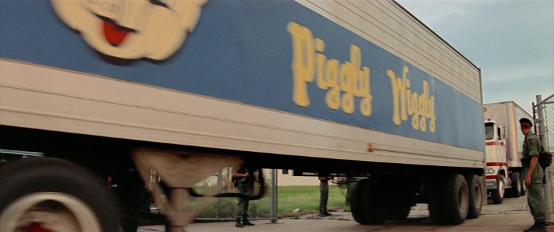 Piggly Wiggly Supermarket Truck in Close Encounters of the Third Kind (5)