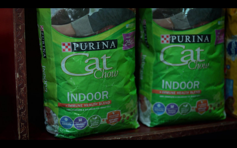 Purina Cat Chow Premium Cat Food in High Fidelity Season 1 Episode 2 (1)