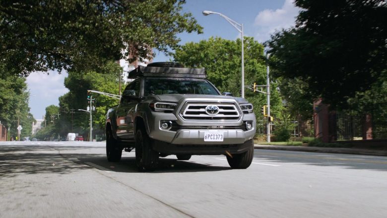 Toyota Tacoma Pickup Truck in MacGyver Season 4 Episode 1 Fire + Ashes + Legacy = Phoenix (1)