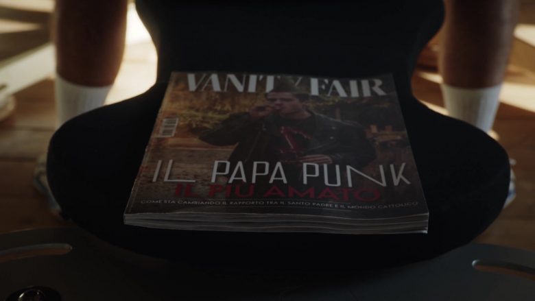 Vanity Fair Magazine in The New Pope Season 1 Episode 8 (2020)