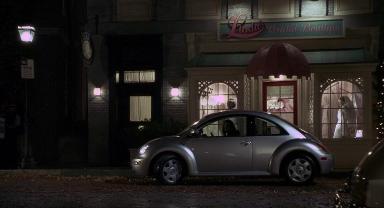 Volkswagen Beetle Car Driven by Janet Jackson as Denise in Nutty Professor II The Klumps (2)
