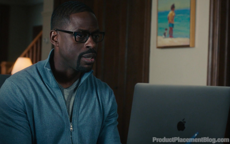 Apple MacBook Laptop Used by Sterling K. Brown as Randall Pearson in This Is Us S04E16 (2)