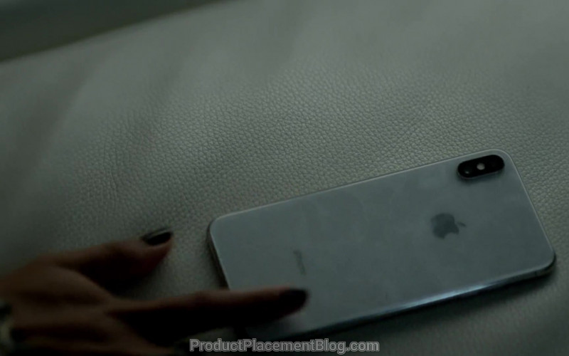 Apple iPhone Smartphones in Empire S06E11 (2)