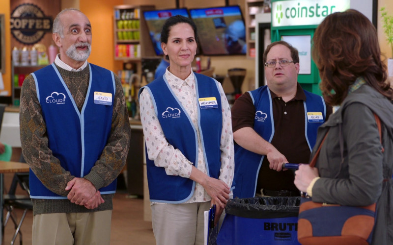 Coinstar in Superstore S05E19 (3)