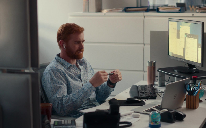 Dell Notebook Used by Andrew Santino in Dave S01E04 (1)