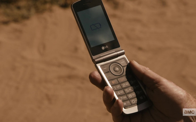 LG Mobile Phone Held by Jonathan Banks as Mike Ehrmantraut in Better Call Saul S05E05