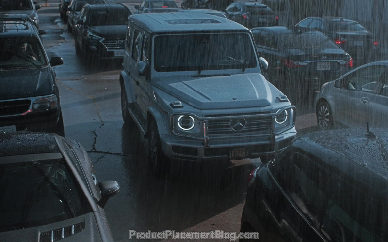 Mercedes-Benz Geländewagen Car in Better Things S04E02 “She’s Fifty” (2020)