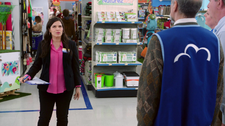 NatureZway in Superstore S05E19 Carol's Back (2020)