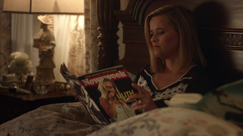 Newsweek Magazine Held by Reese Witherspoon as Elena Richardson in Little Fires Everywhere S01E04