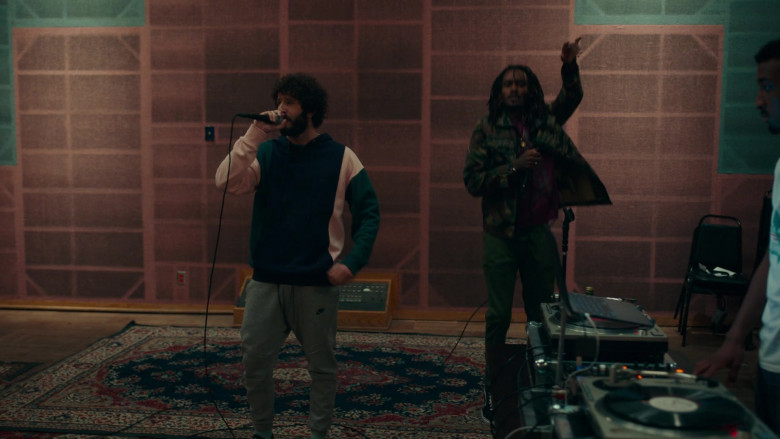 Nike Sweatpants Worn by David Andrew Burd (Lil Dicky) in Dave S01E05