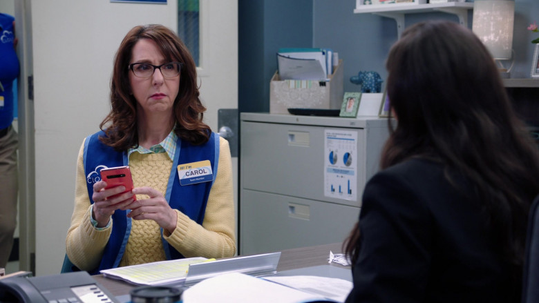 Samsung Galaxy Pink Smartphone Used by Irene White as Carol in Superstore S05E19